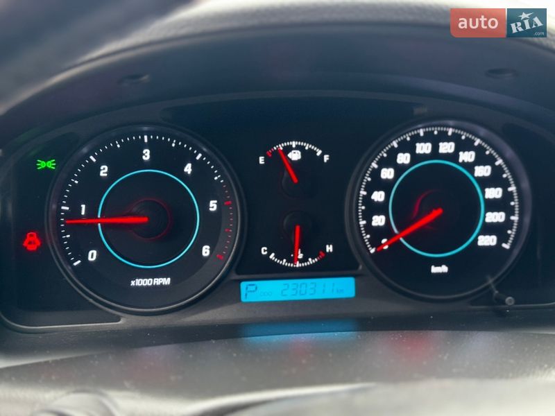 Позашляховик / Кросовер Chevrolet Captiva 2012 в Чорткові