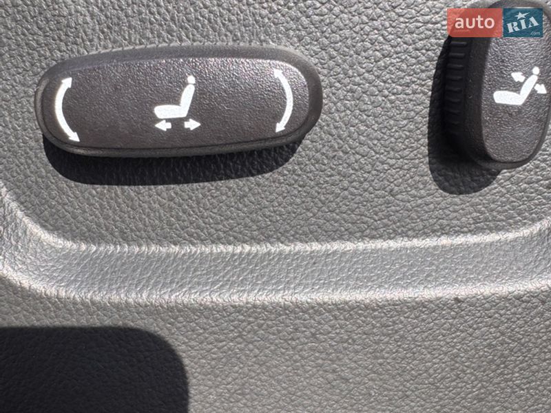 Позашляховик / Кросовер Chevrolet Captiva 2015 в Луцьку