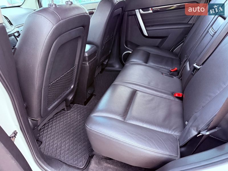 Внедорожник / Кроссовер Chevrolet Captiva 2013 в Киеве