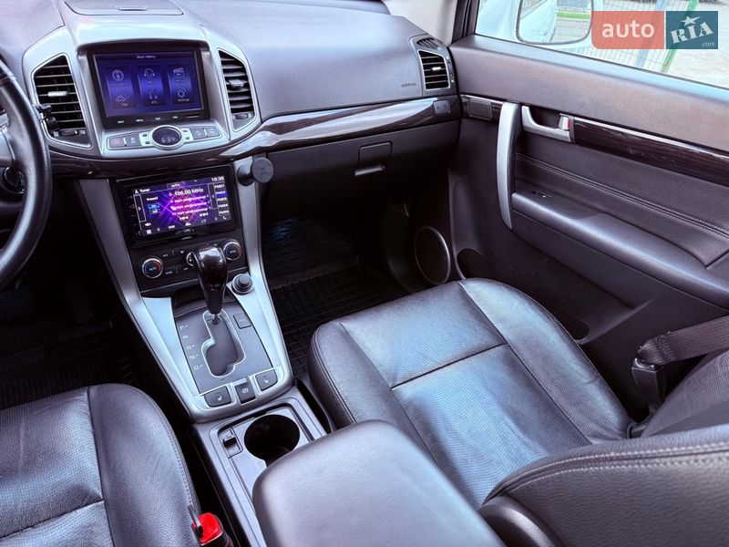 Внедорожник / Кроссовер Chevrolet Captiva 2013 в Киеве