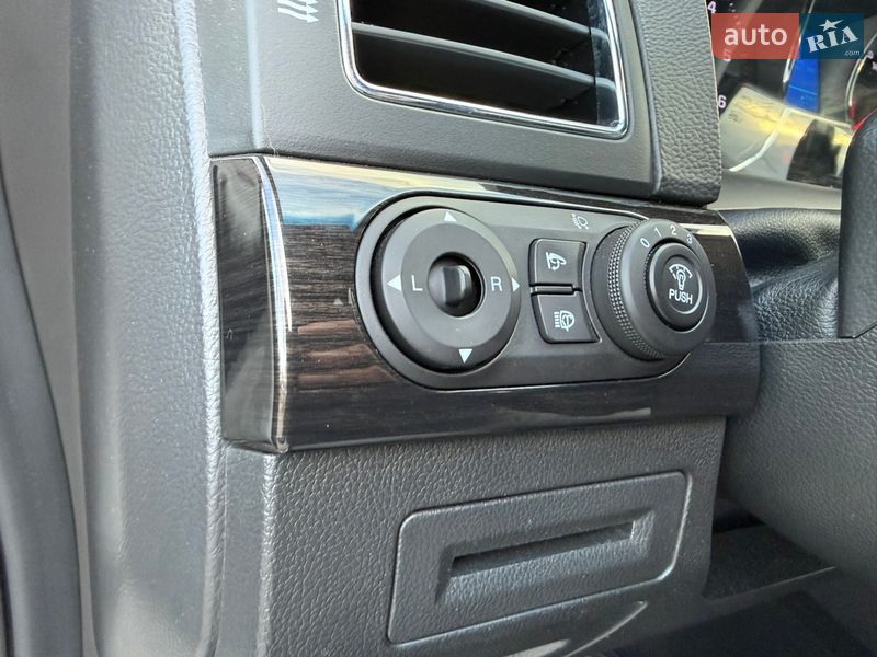 Внедорожник / Кроссовер Chevrolet Captiva 2013 в Киеве