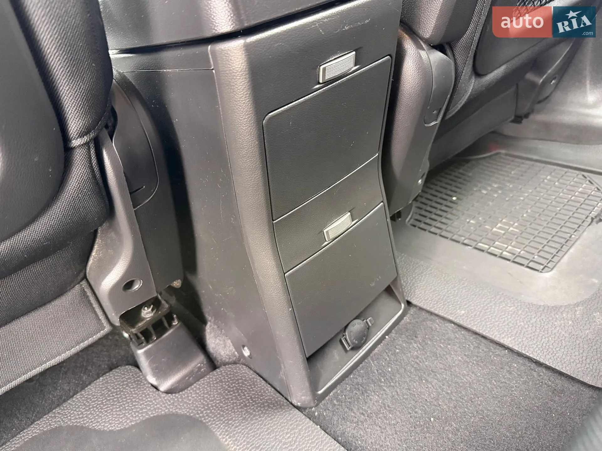 2011 Chevrolet Captiva - мініатюра 59