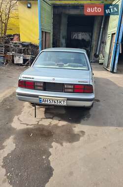 Седан Chevrolet Cavalier 1990 в 