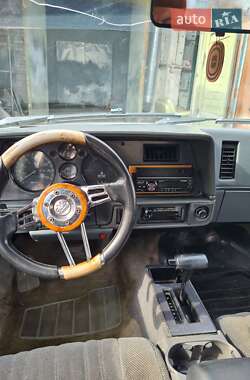 Седан Chevrolet Cavalier 1990 в 