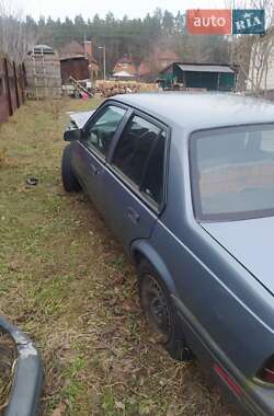 Седан Chevrolet Cavalier 1994 в 