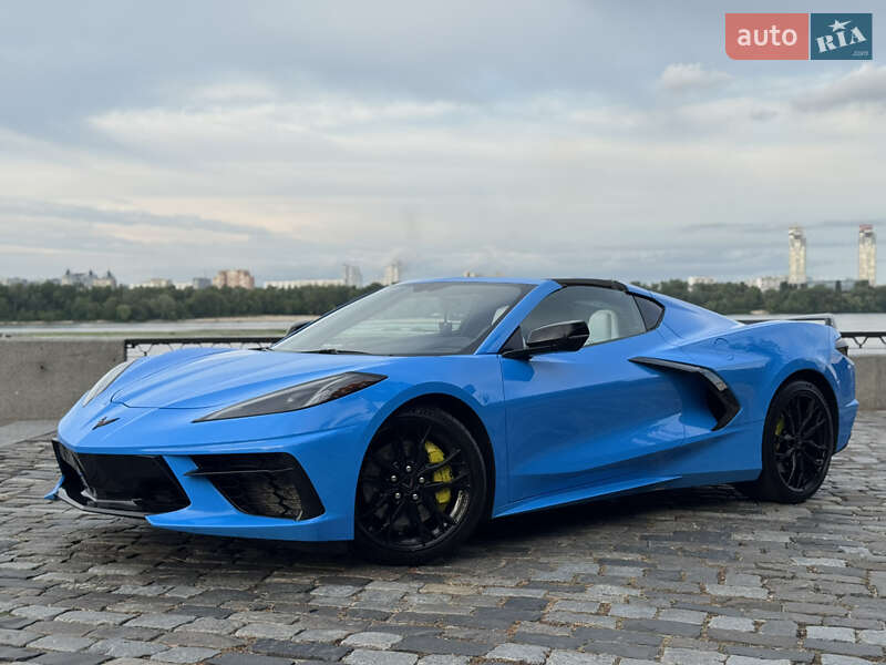 Кабриолет Chevrolet Corvette 2022 в Киеве
