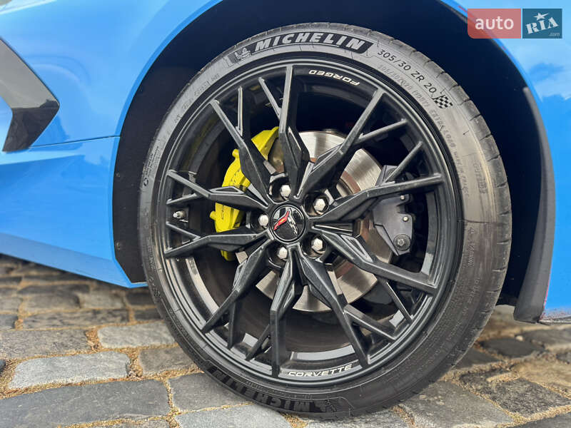 Кабриолет Chevrolet Corvette 2022 в Киеве