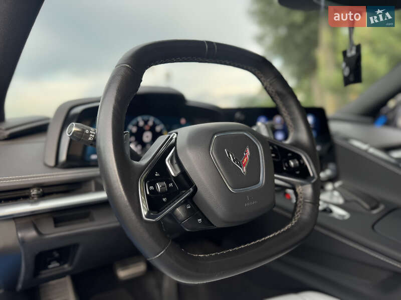 Кабриолет Chevrolet Corvette 2022 в Киеве