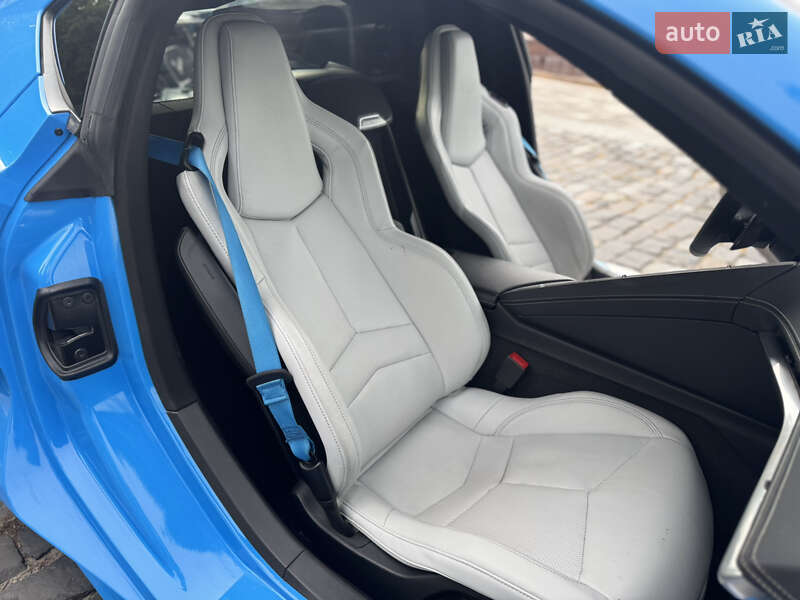 Кабриолет Chevrolet Corvette 2022 в Киеве