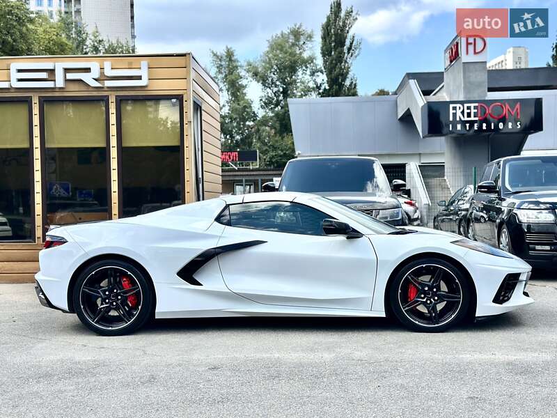 Кабриолет Chevrolet Corvette 2023 в Киеве