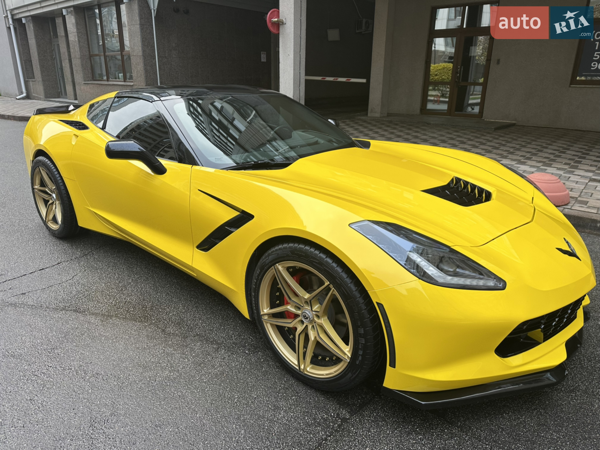 2015 Chevrolet Corvette - мініатюра 2