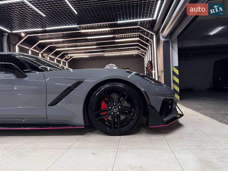 Кабриолет Chevrolet Corvette 2016 в Киеве