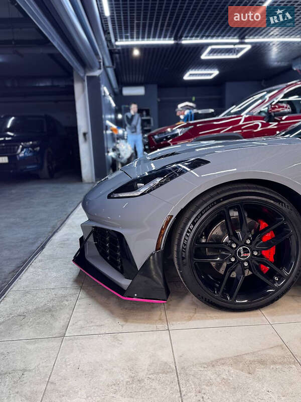 Кабриолет Chevrolet Corvette 2016 в Киеве