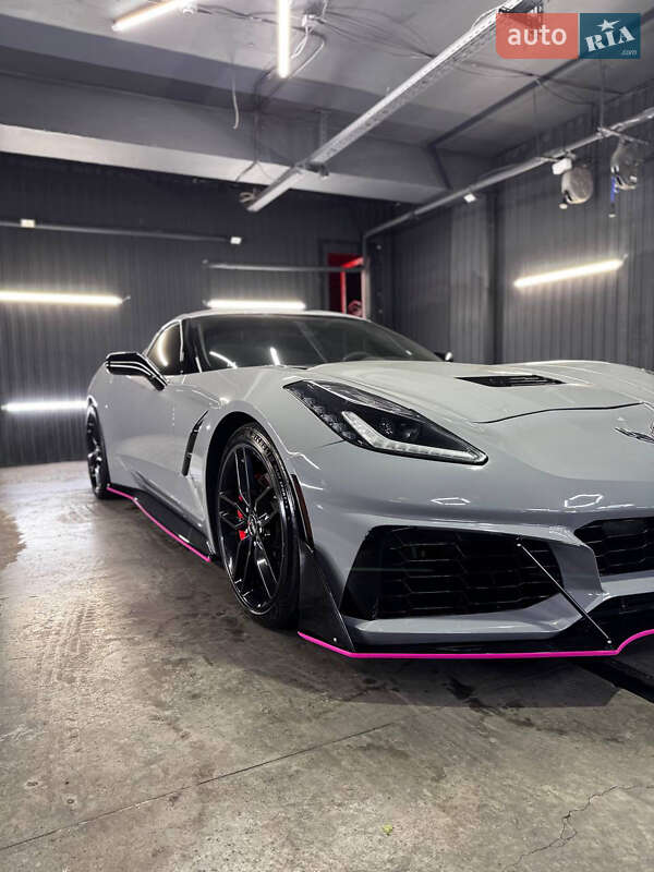 Кабриолет Chevrolet Corvette 2016 в Киеве