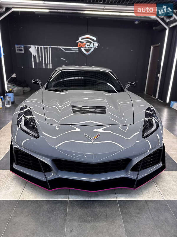 Кабриолет Chevrolet Corvette 2016 в Киеве