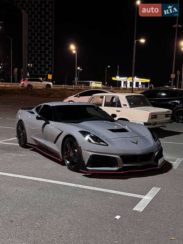 Кабриолет Chevrolet Corvette 2016 в Киеве