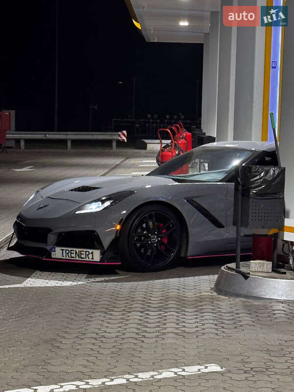 Кабриолет Chevrolet Corvette 2016 в Киеве