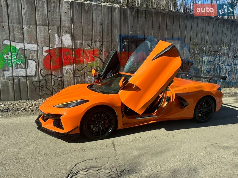 Кабриолет Chevrolet Corvette 2022 в Киеве