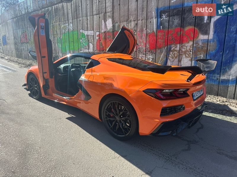 Кабриолет Chevrolet Corvette 2022 в Киеве
