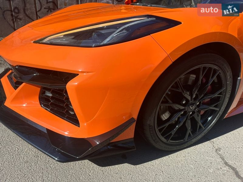 Кабриолет Chevrolet Corvette 2022 в Киеве