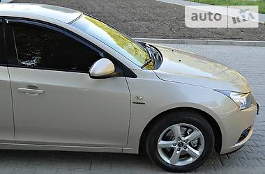 Седан Chevrolet Cruze 2010 в Хмельницком