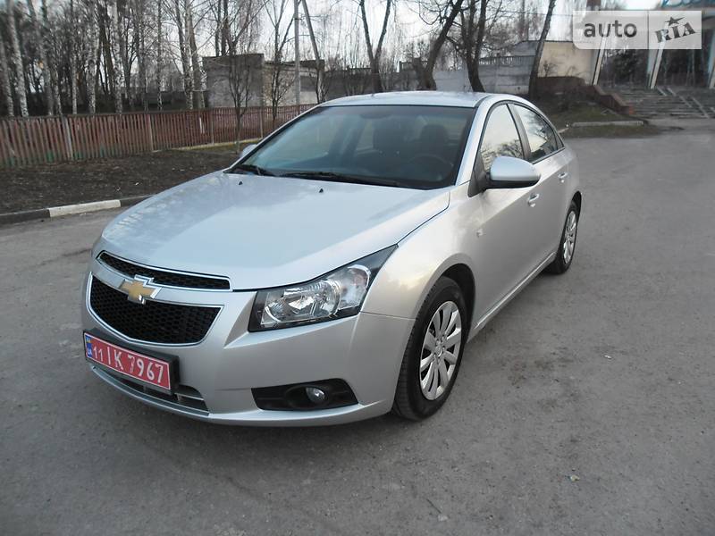 Седан Chevrolet Cruze 2011 в Києві