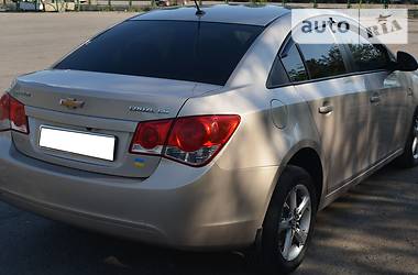 Седан Chevrolet Cruze 2010 в 
