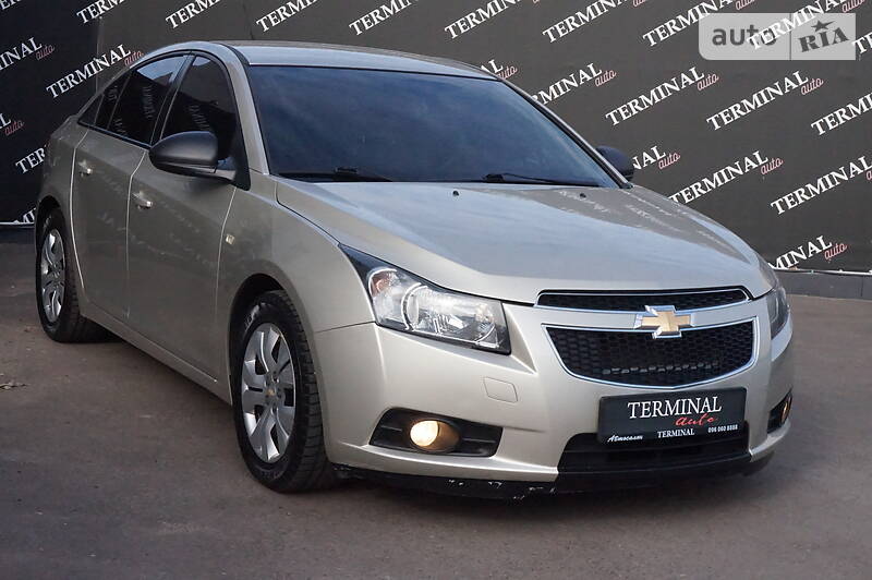 Седан Chevrolet Cruze 2013 в Одесі
