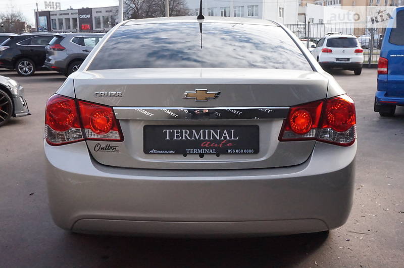 Седан Chevrolet Cruze 2013 в Одесі