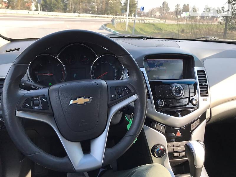 Седан Chevrolet Cruze 2010 в Бродах