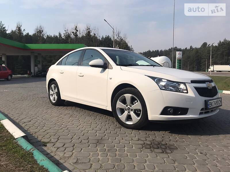 Седан Chevrolet Cruze 2010 в Бродах