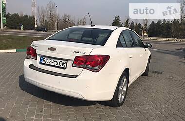 Седан Chevrolet Cruze 2010 в 