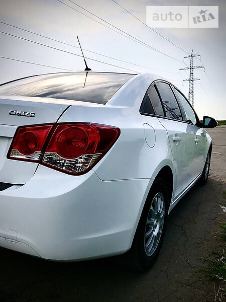 Седан Chevrolet Cruze 2011 в Кам'янському