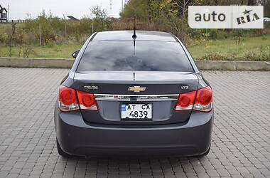 Седан Chevrolet Cruze 2011 в Ивано-Франковске