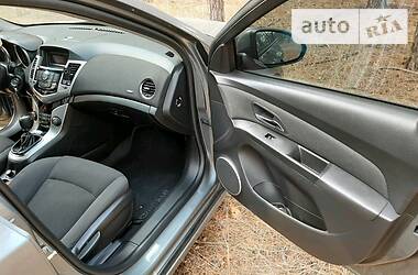 Седан Chevrolet Cruze 2011 в Ромнах