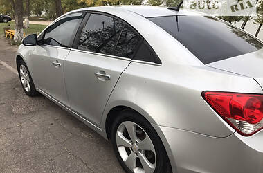 Седан Chevrolet Cruze 2010 в Днепре