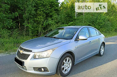 Седан Chevrolet Cruze 2012 в Києві