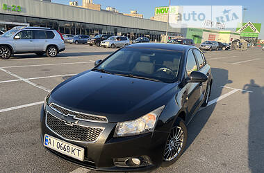 Хэтчбек Chevrolet Cruze 2011 в Киеве