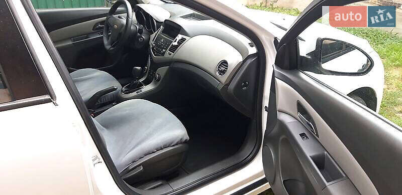 Седан Chevrolet Cruze 2009 в Тячеві