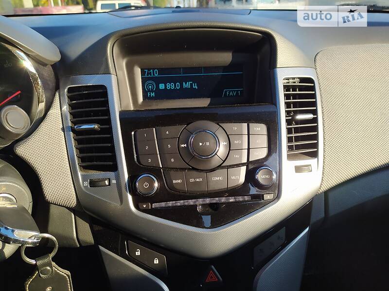 Седан Chevrolet Cruze 2010 в Тернополі