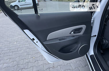 Седан Chevrolet Cruze 2010 в 