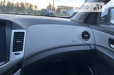 Седан Chevrolet Cruze 2010 в 