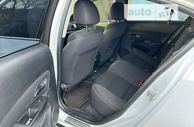 Седан Chevrolet Cruze 2014 в 