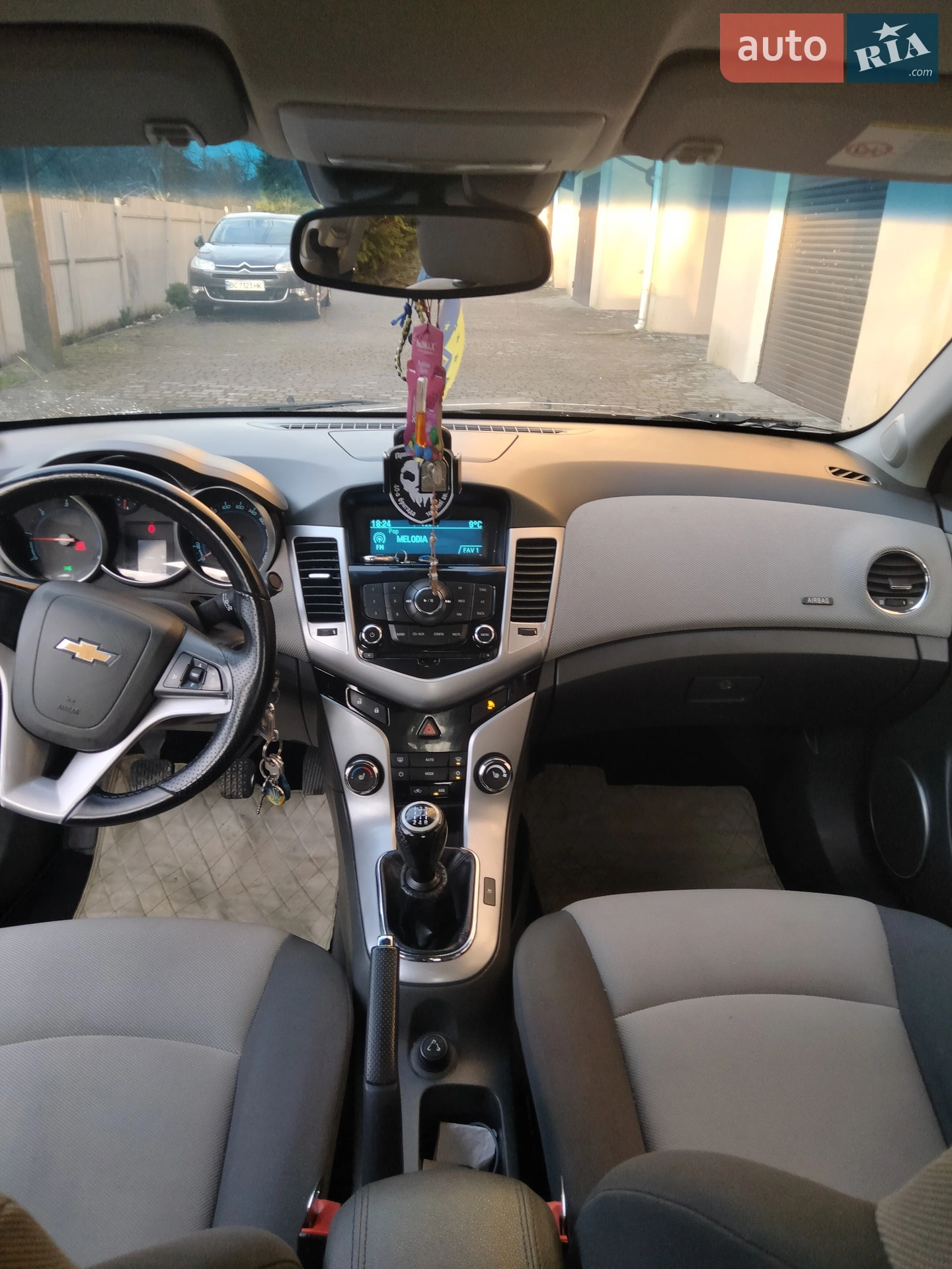 2010 Chevrolet Cruze - мініатюра 2