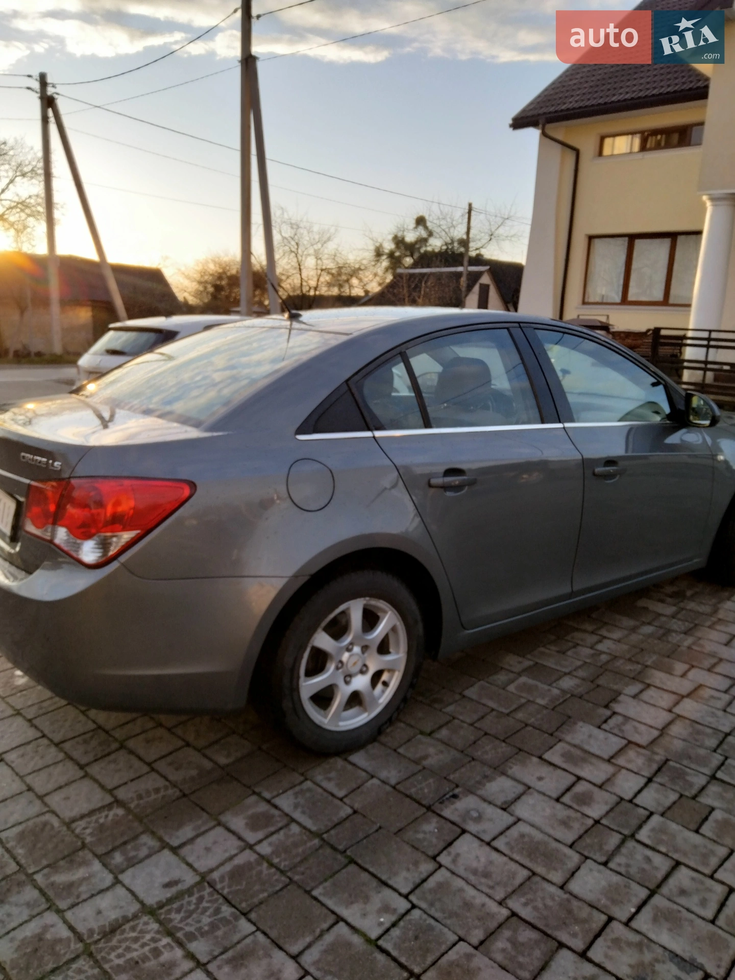2010 Chevrolet Cruze - мініатюра 16