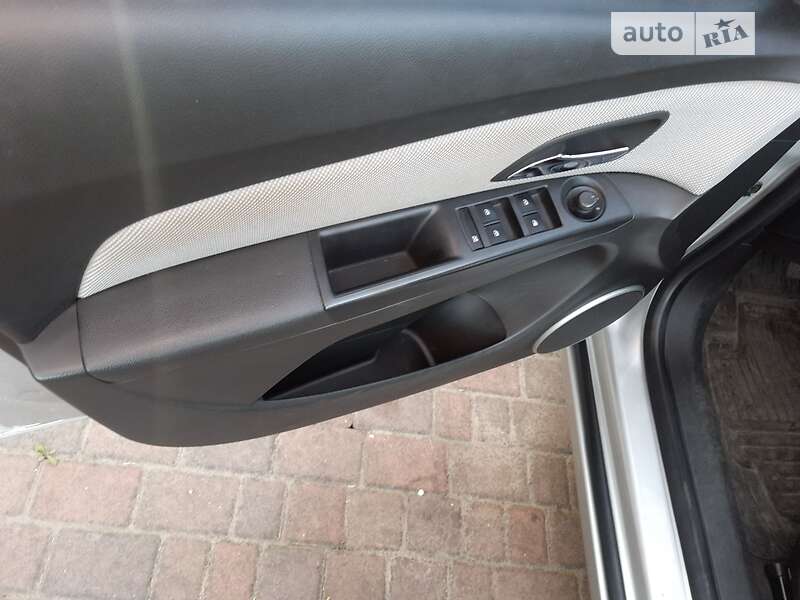 Седан Chevrolet Cruze 2010 в Черкассах фото 6 Седан Chevrolet Cruze 2010 в Черкассах