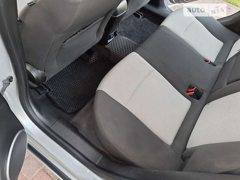 Седан Chevrolet Cruze 2010 в Черкассах фото 12 Седан Chevrolet Cruze 2010 в Черкассах