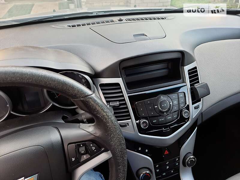 Седан Chevrolet Cruze 2010 в Черкассах фото 19 Седан Chevrolet Cruze 2010 в Черкассах