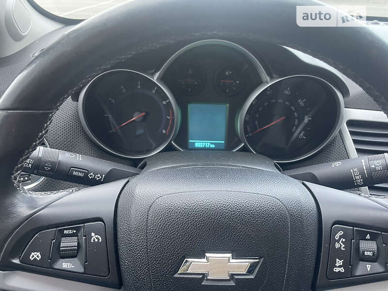 Седан Chevrolet Cruze 2013 в Києві