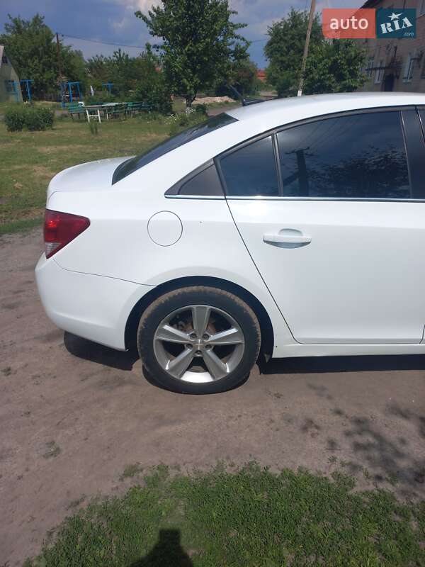 Седан Chevrolet Cruze 2014 в Лохвиці